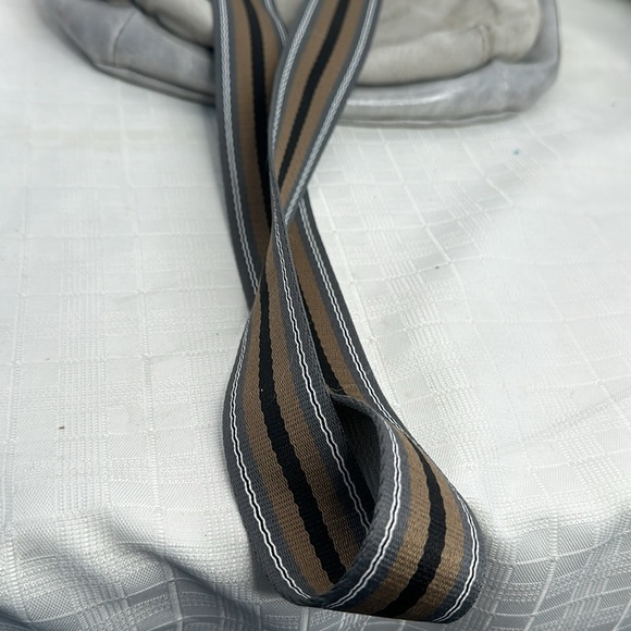 Anthropologie grey/ silver Leather Crossbody Bag - with Free wallet. - Picture 9 of 15